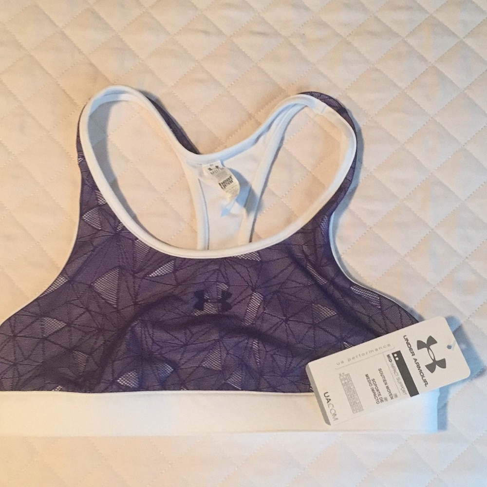 **NEW** UNDER ARMOUR sports bra
